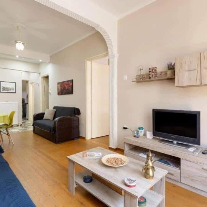 Private Pristine Balcony Home- Heart Of The Center Θεσσαλονίκη Εξωτερικό φωτογραφία